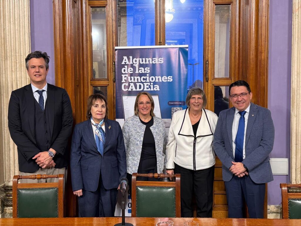 Mesa de apertura de las II Jornadas Internacionales de Defensa del Consumidor